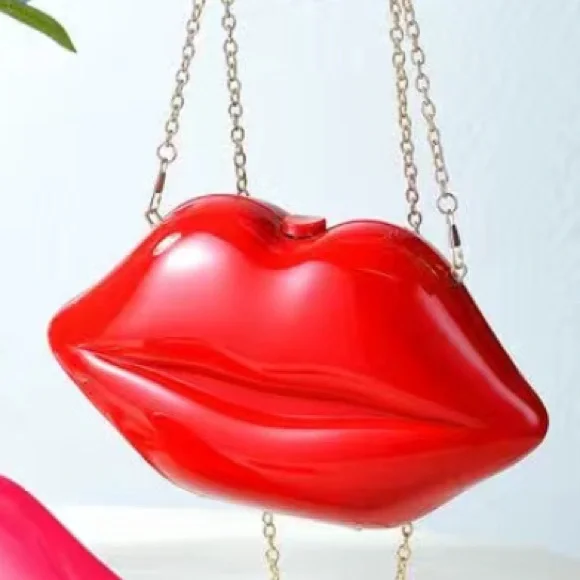 Kiss my Lips -Red Bag/Clutch - Picture 5 of 13